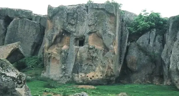 Aslantaş Anıtı aslan kabartmaları - Göynüş Vadisi, Afyonkarahisar